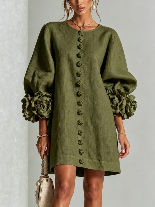 Itziar | Vestido Corto Abotonado con Puños de Flores