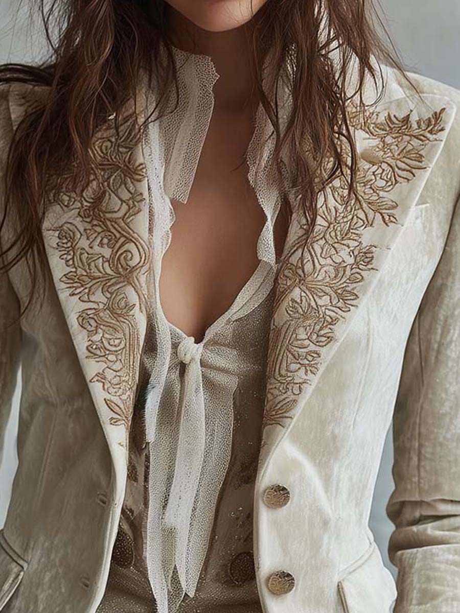 Tamara - Blazer Bordado en Color Marfil