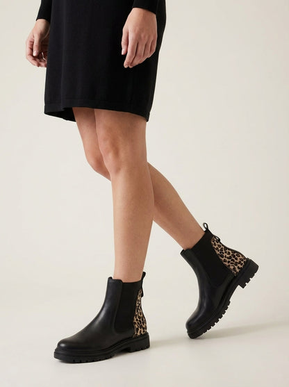 Botas Chelsea Negras - Detalle Leopardo