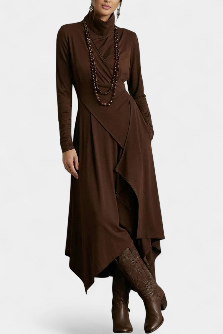 Blanca | Vestido Largo Asimétrico de Cuello Alto