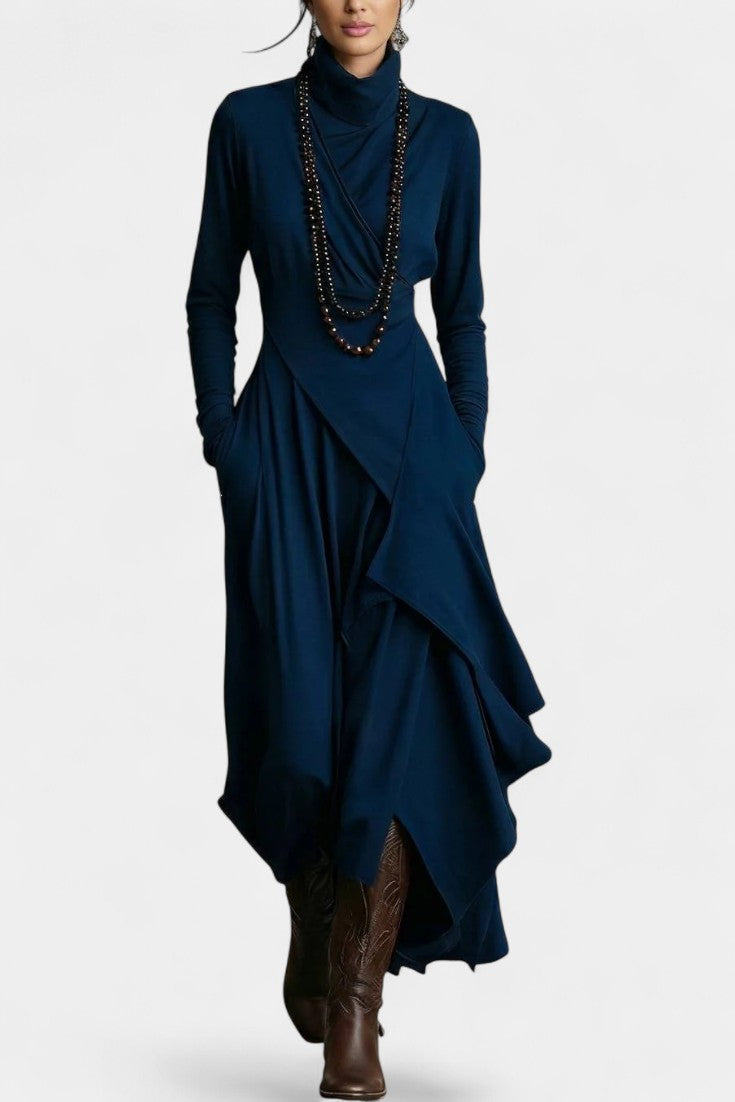 Blanca | Vestido Largo Asimétrico de Cuello Alto