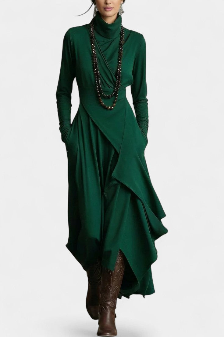 Blanca | Vestido Largo Asimétrico de Cuello Alto